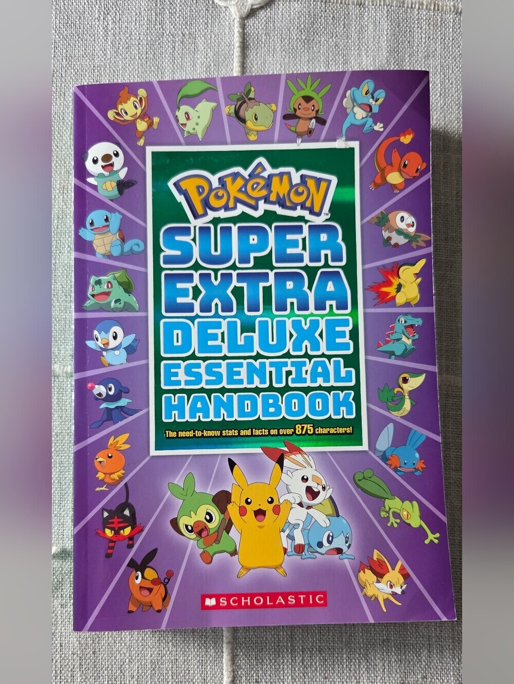 Pokémon Super Extra Deluxe Essential Handbook 2021 Scholastic Paperback